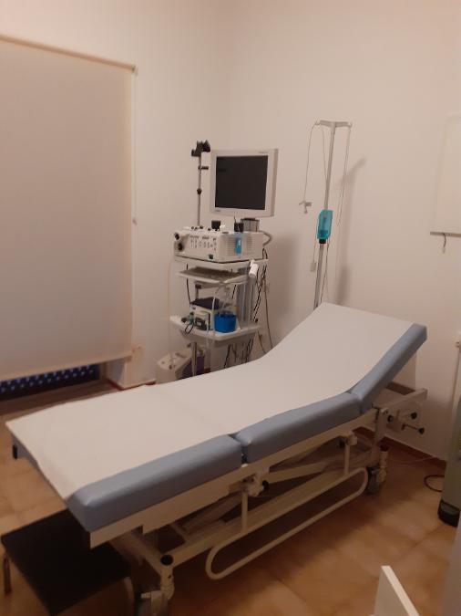 Εξεταστήριο και ενδοσκοπικός εξοπλισμός